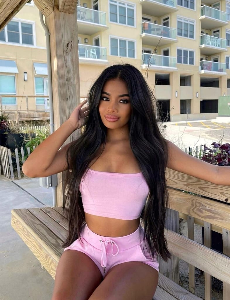 Escort - MINIE - Ibiza Tops